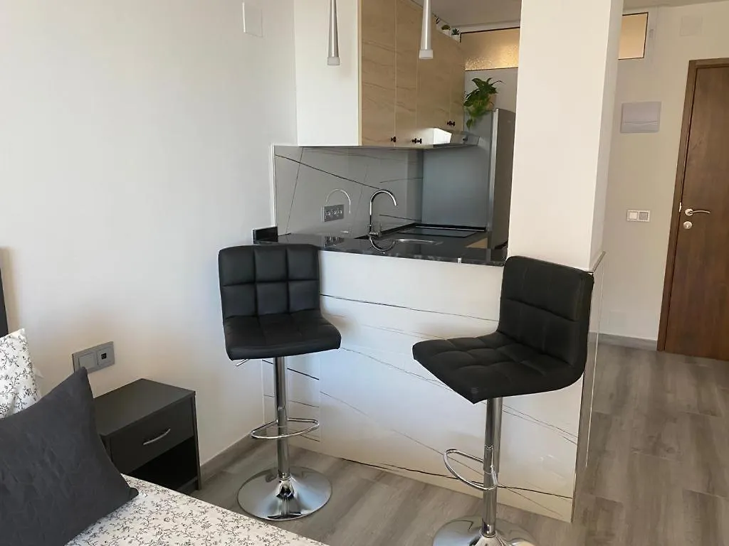 Suite Estudio Benalmádena 0*,