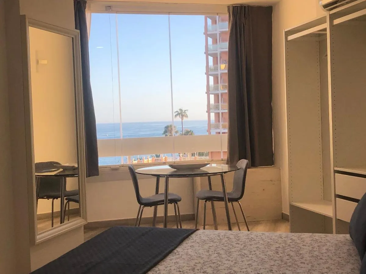 הקונטקטים של Suite Estudio